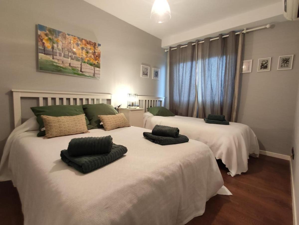 BYHOUSE Ático Matías Lopez Appartamento Sarria Esterno foto