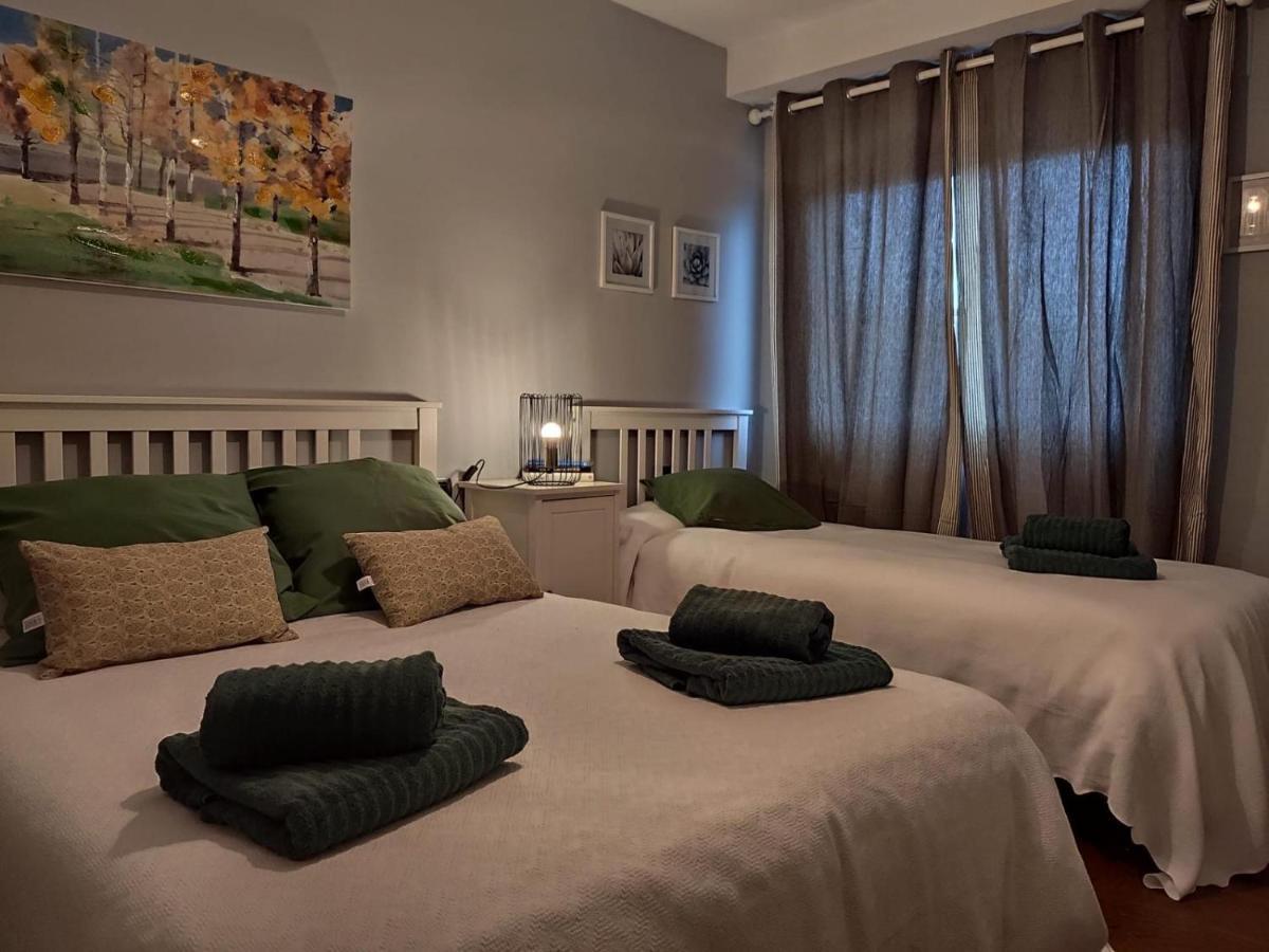 BYHOUSE Ático Matías Lopez Appartamento Sarria Esterno foto