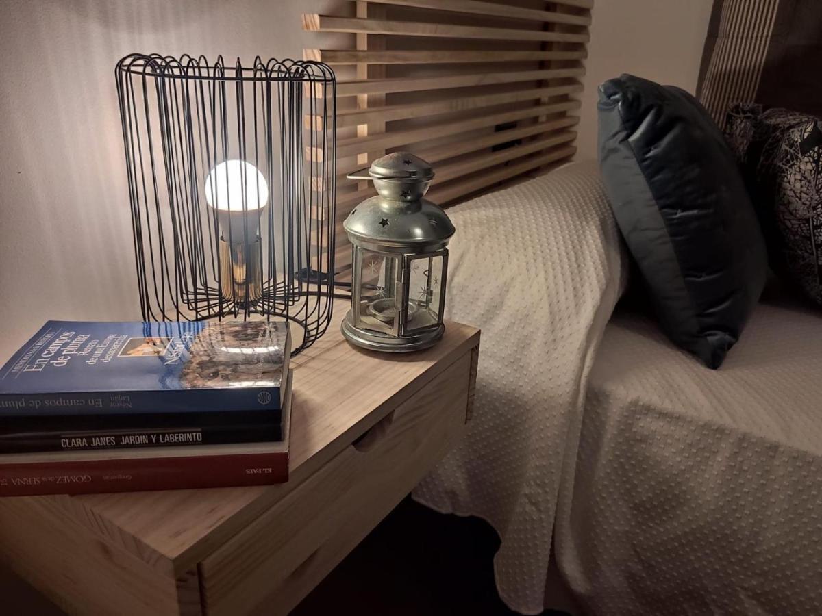BYHOUSE Ático Matías Lopez Appartamento Sarria Esterno foto