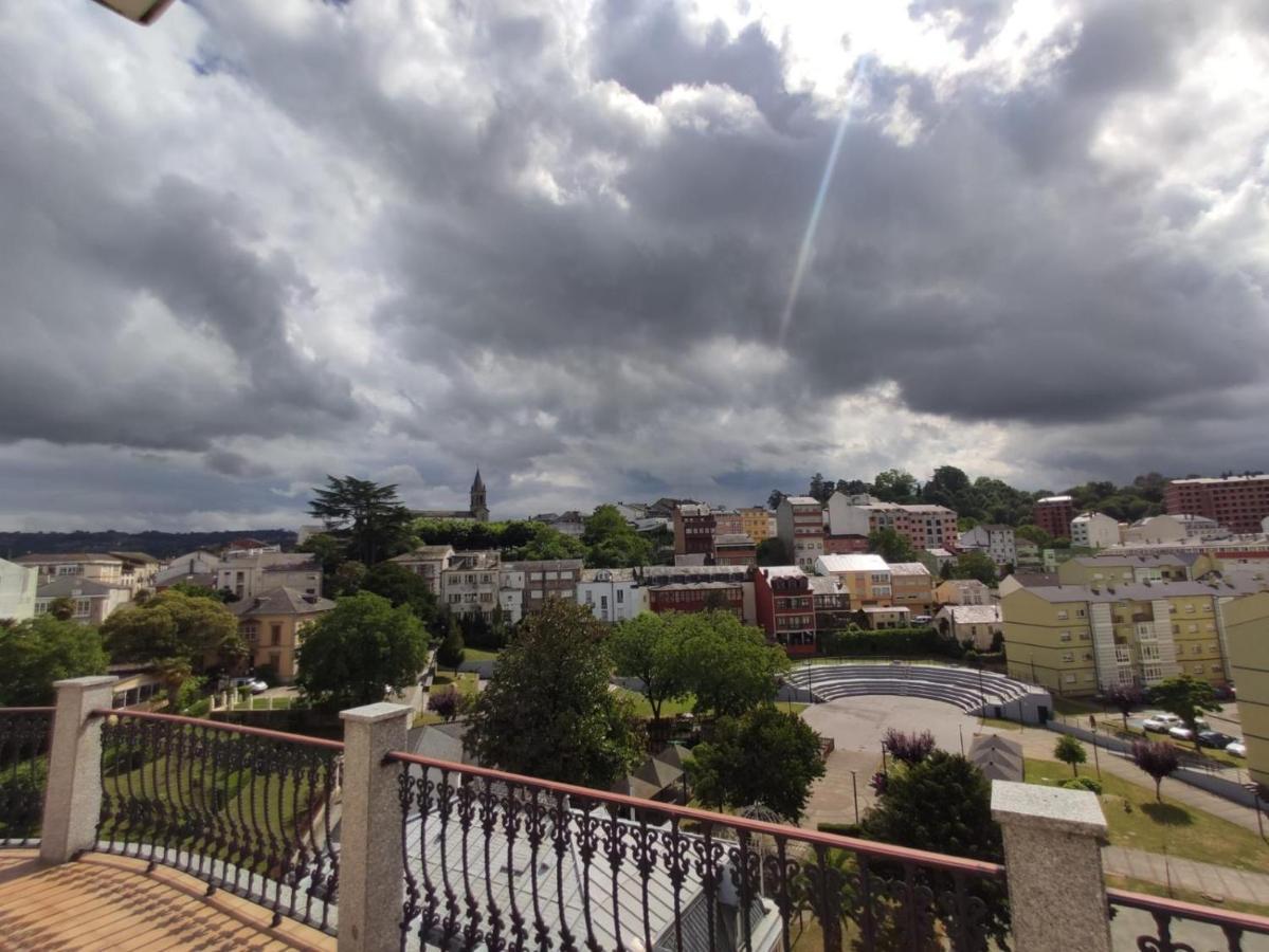 BYHOUSE Ático Matías Lopez Appartamento Sarria Esterno foto